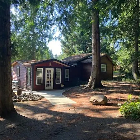 Cobble Hill Cottage Exterior photo