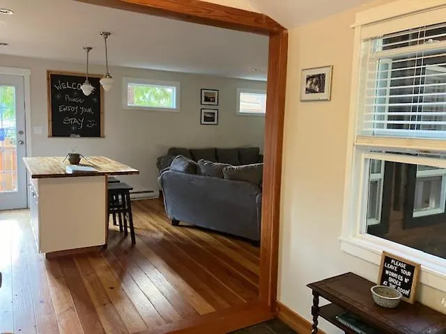 Cobble Hill Cottage